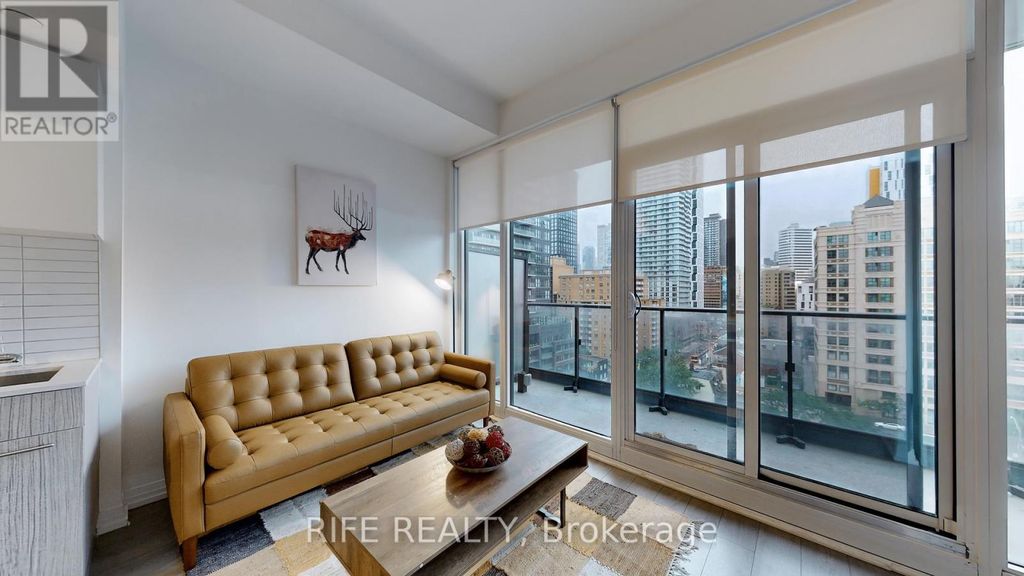 830 - 251 Jarvis Street, Toronto (church-Yonge Corridor)
