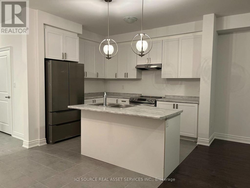 8 Autumn Drive, Wasaga Beach