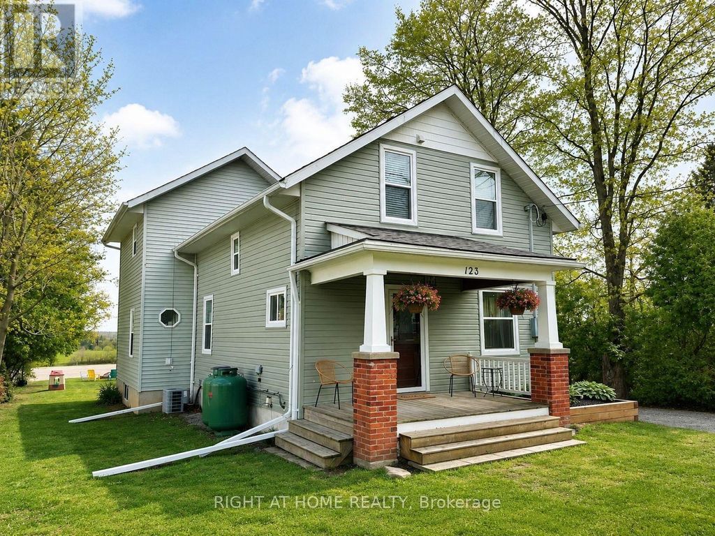 123 John Street, Kawartha Lakes (woodville)