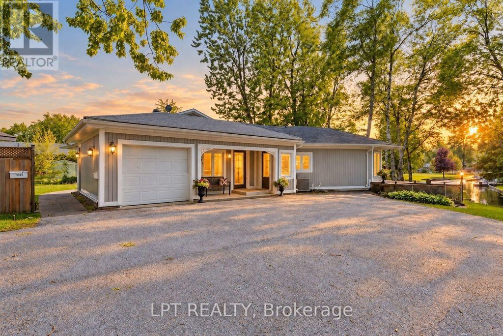 204 The Queensway S, Georgina (keswick South)