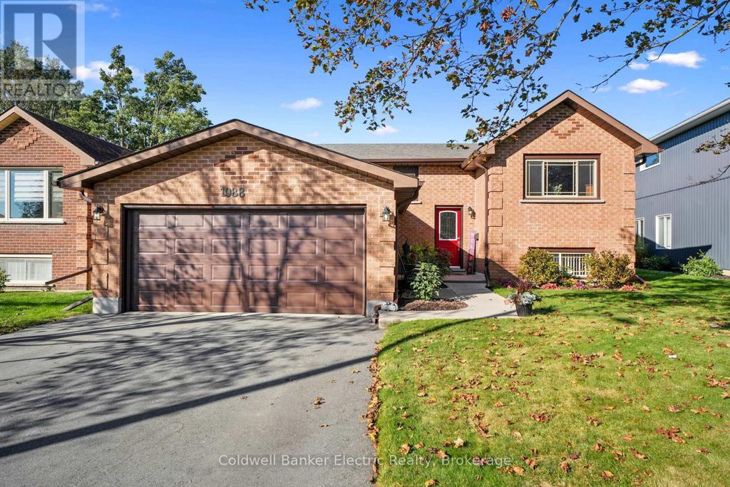 1988 Mapleridge Drive, Peterborough (monaghan Ward 2)