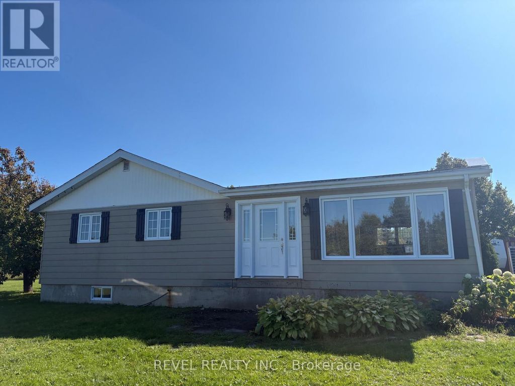 1198 Nahma Road, Cochrane