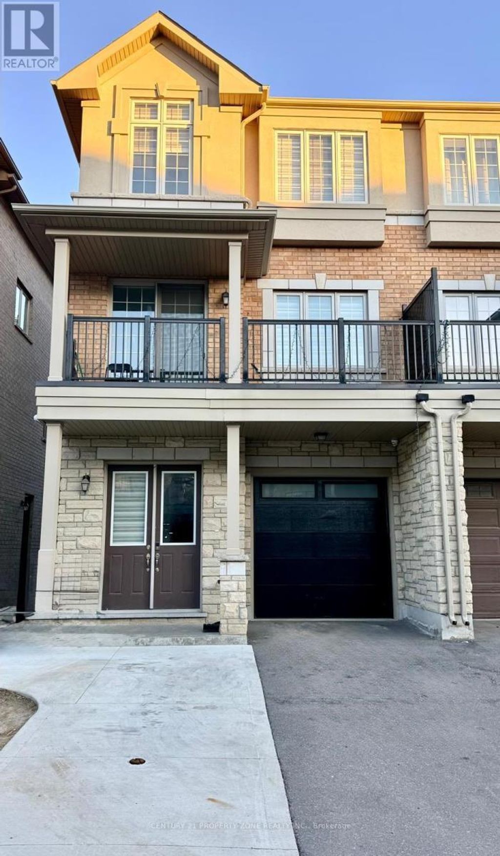 Main/upper - 31 Hashmi Place, Brampton (credit Valley)