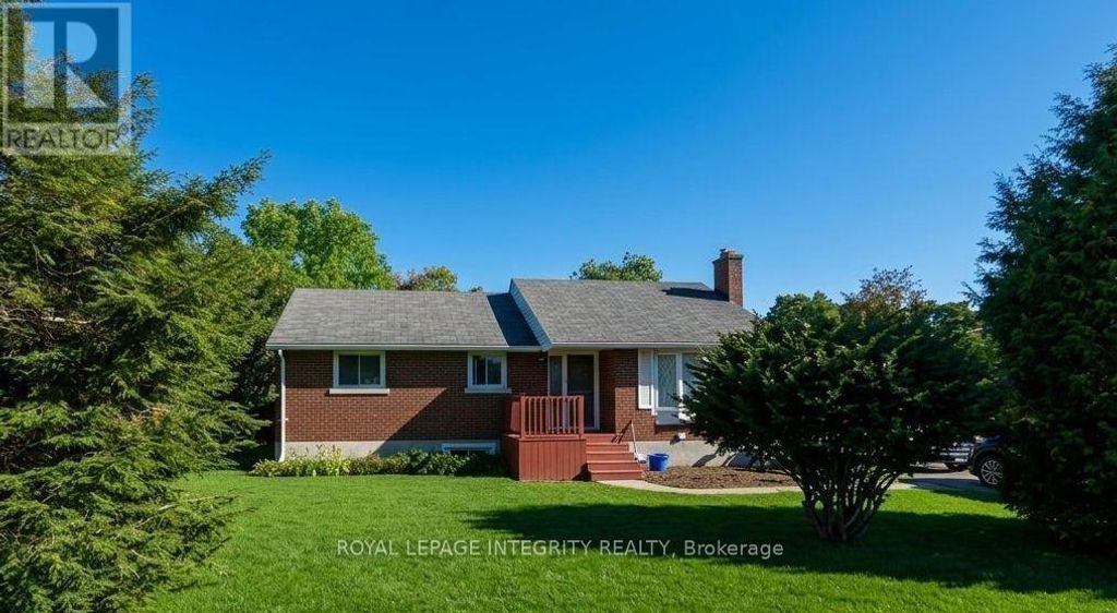 176 Oakridge Boulevard, Ottawa