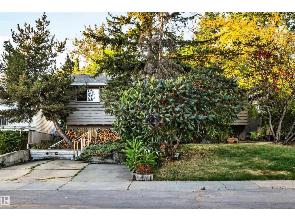 10332 29 St Nw, Edmonton