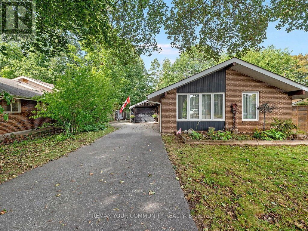 1899 Delaney Drive, Mississauga (clarkson)
