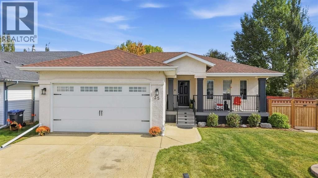 35 Heenan Crescent, Sylvan Lake