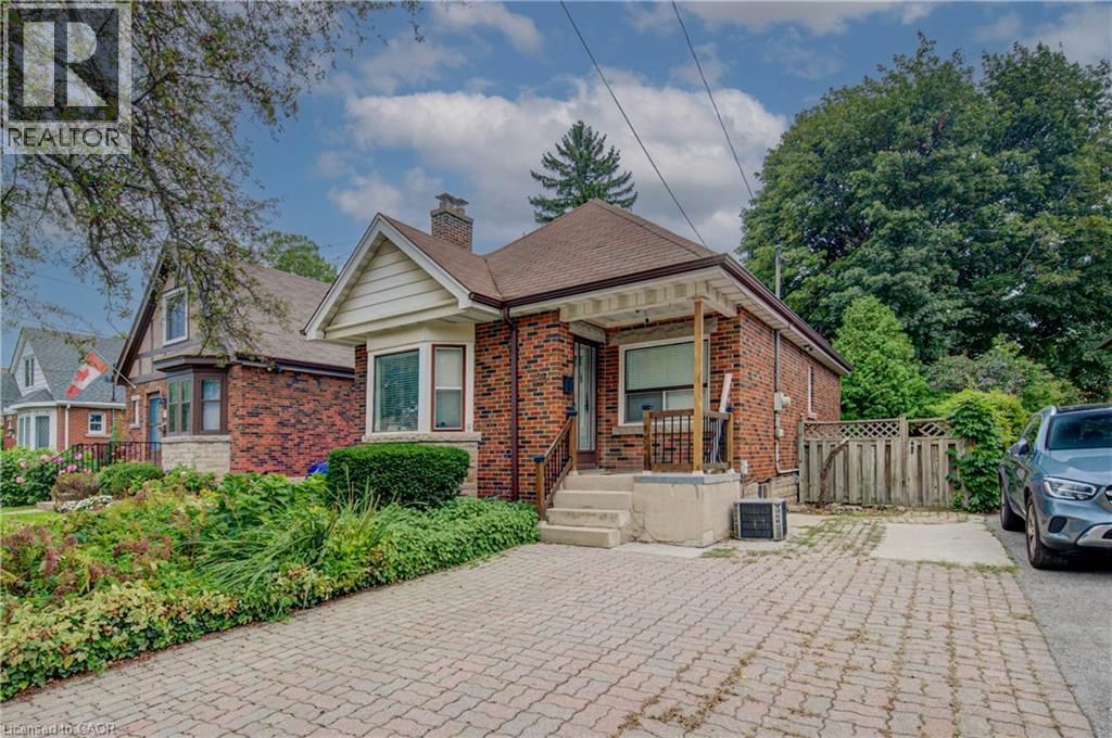 125 Haddon Avenue S, Hamilton
