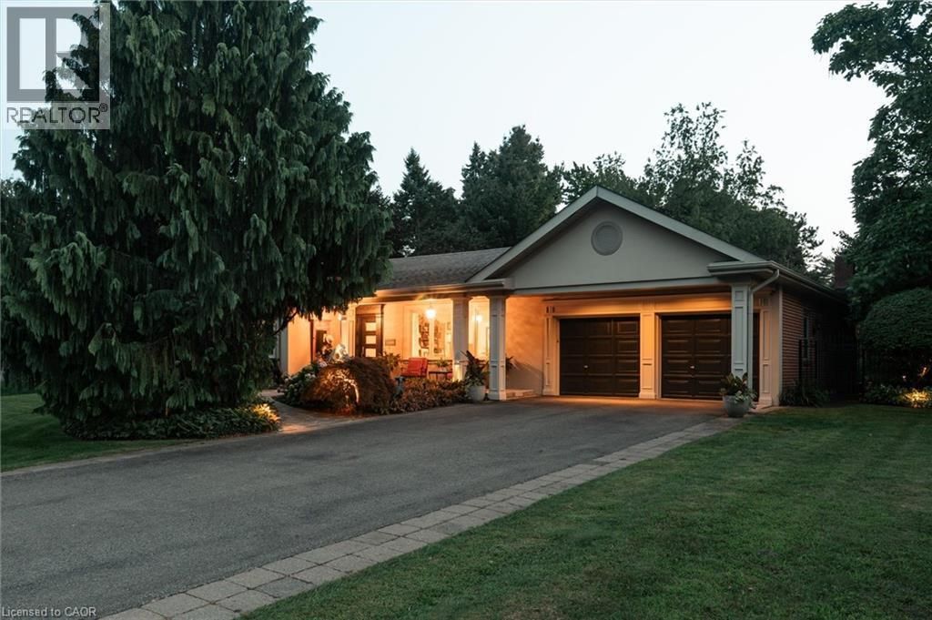1458 Broadmoor Avenue, Mississauga