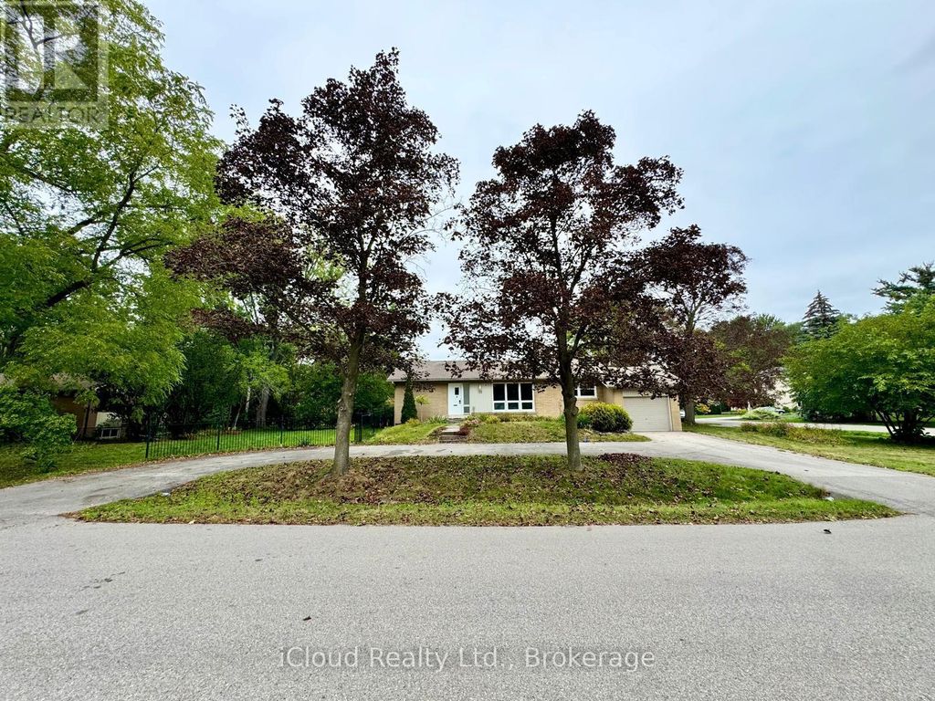 122 Selgrove Crescent, Oakville (sw Southwest)