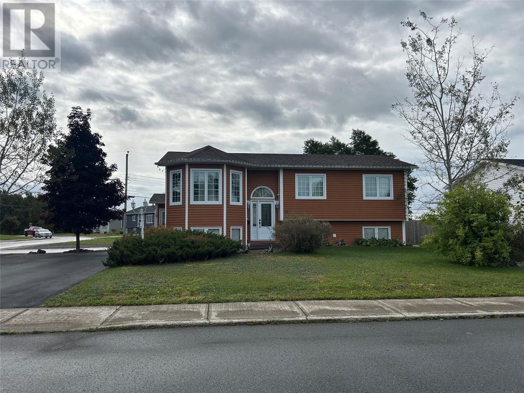 30 Snow Crescent, Grand Falls- Windsor
