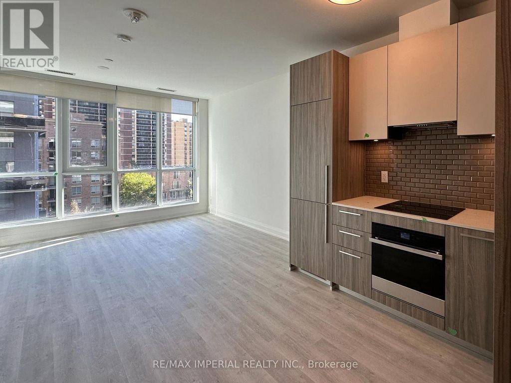 406 - 65 Broadway Avenue, Toronto (mount Pleasant West)