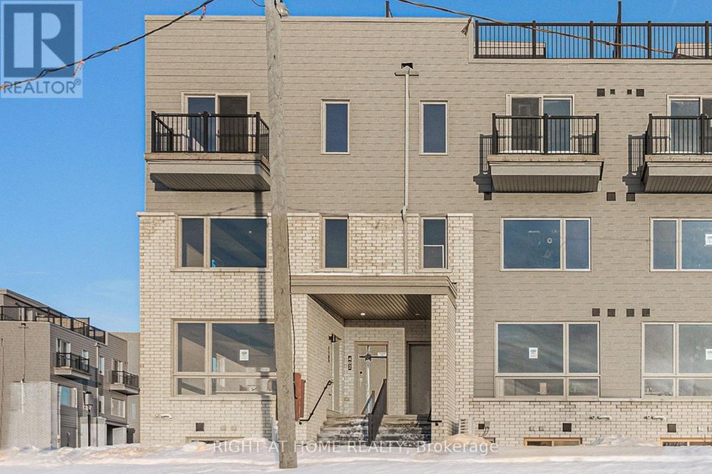 402 Mishi Private, Ottawa