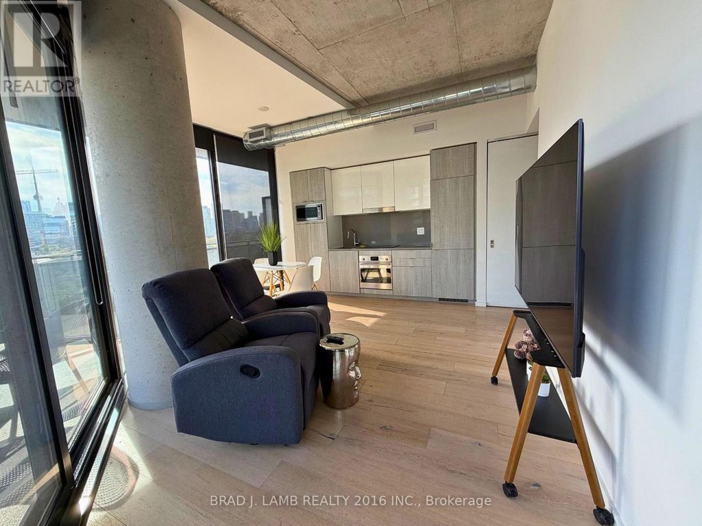 604 - 21 Lawren Harris Square, Toronto (moss Park)
