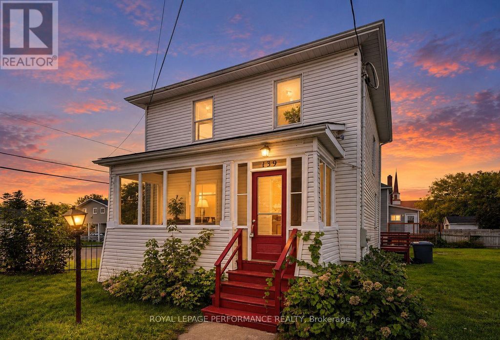 139 Eighth Street W, Cornwall