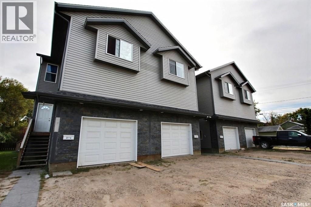 201 10th Street E, Prince Albert