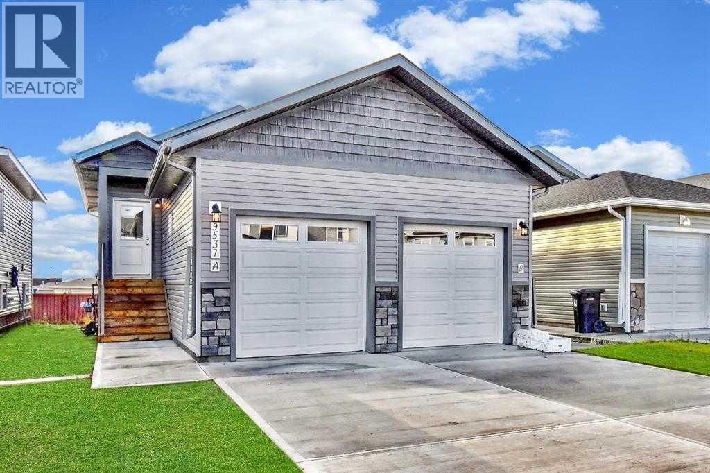 B, 9529 113 Avenue, Clairmont