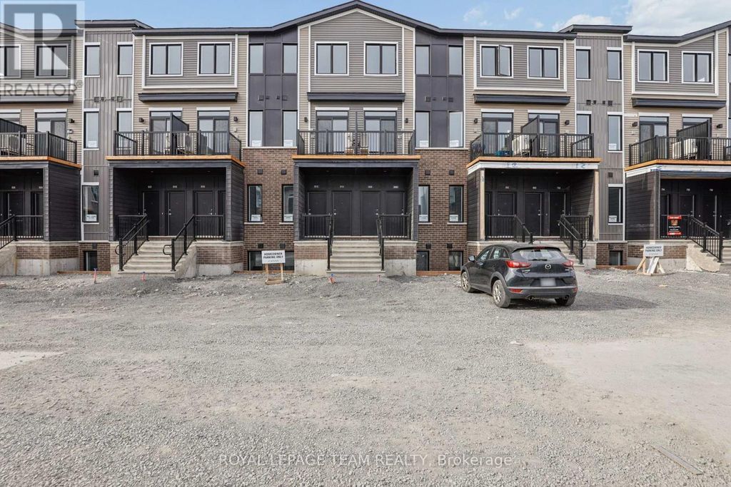 808 Utopie Private, Ottawa