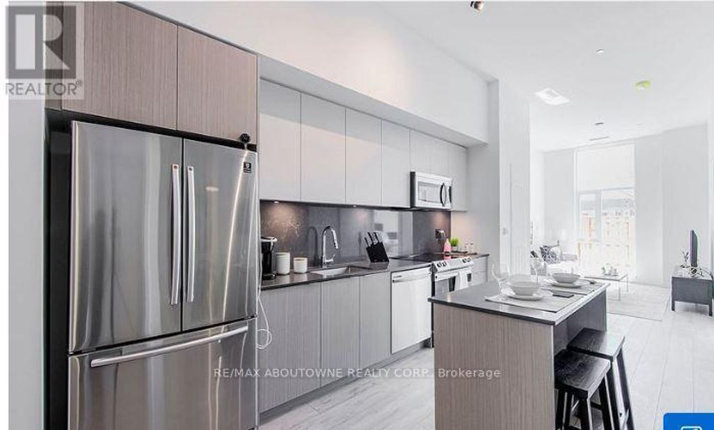 A917 - 125 Bronte Road, Oakville (br Bronte)