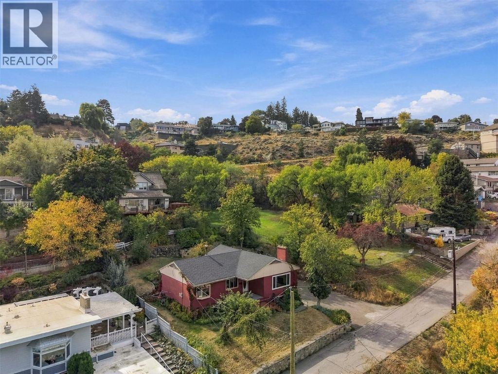 211 Connaught Road, Kamloops