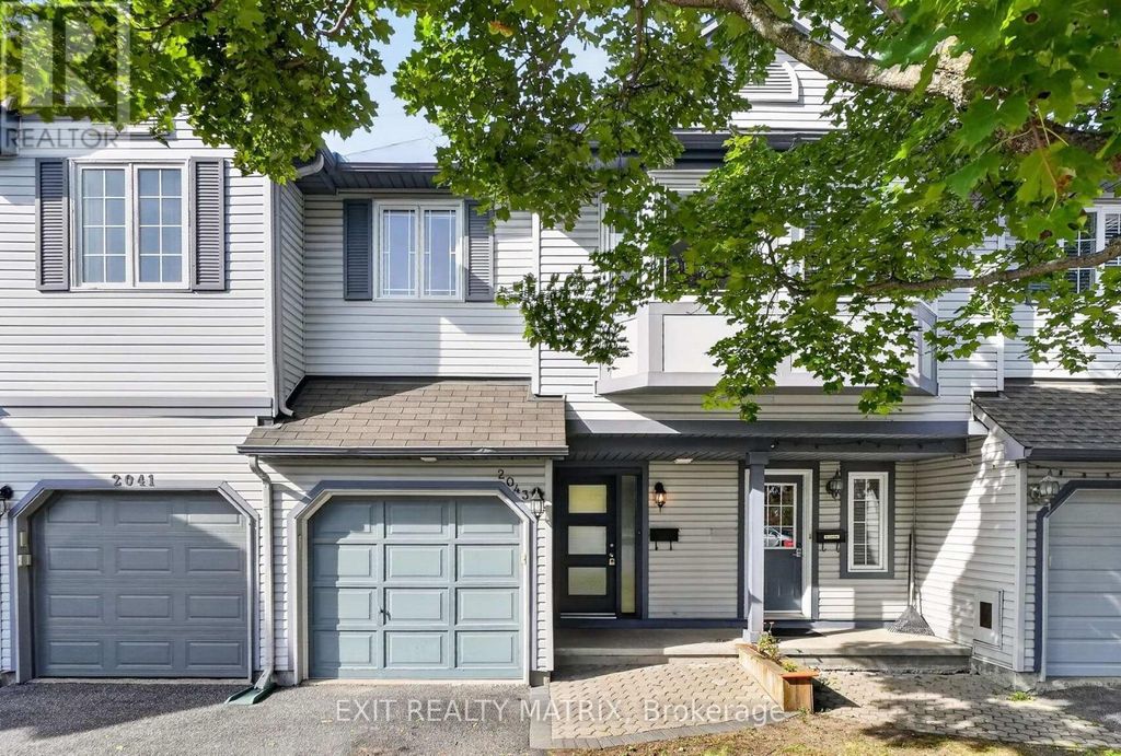2043 Avenue O, Ottawa