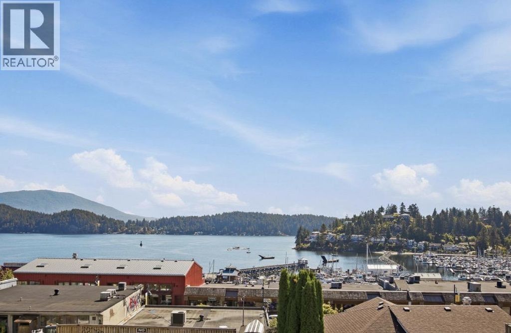 102 524 S Fletcher Road, Gibsons