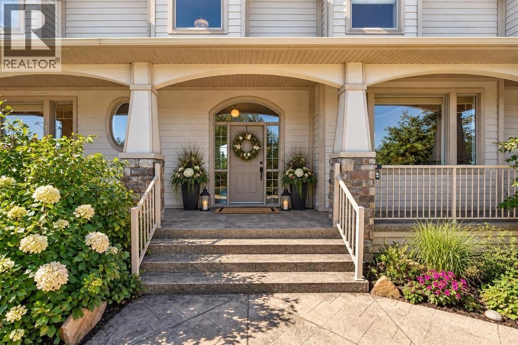 4 Norris Coulee Loop, De Winton