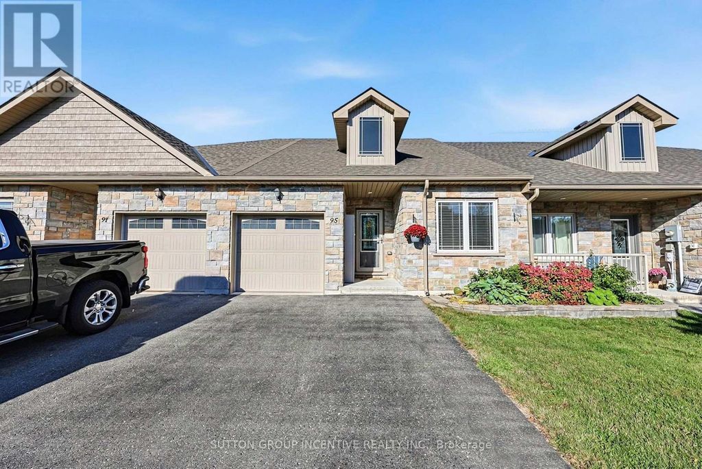 95 Lucy Lane, Orillia