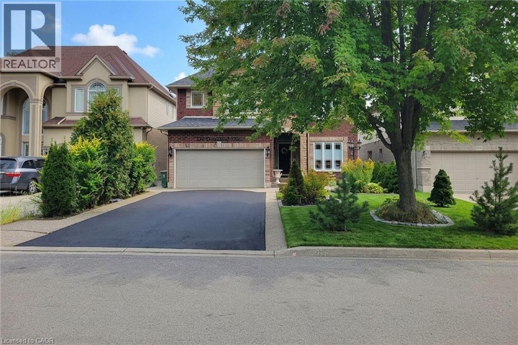 214 Cloverleaf Drive, Ancaster
