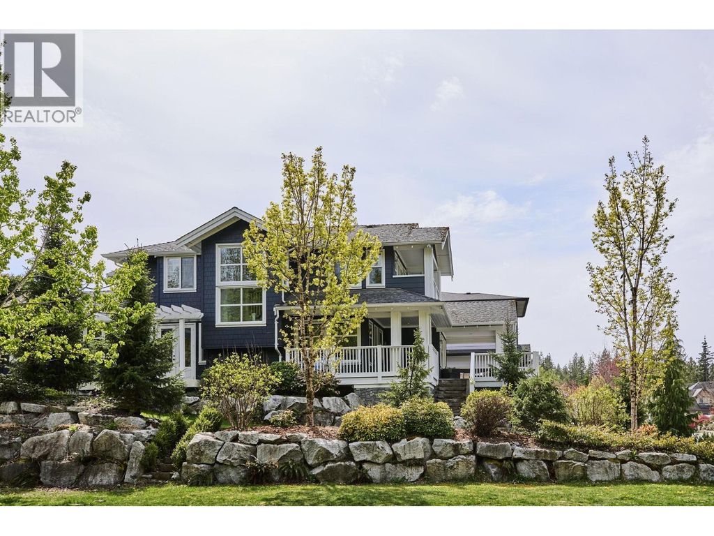 1001 Jay Crescent, Squamish