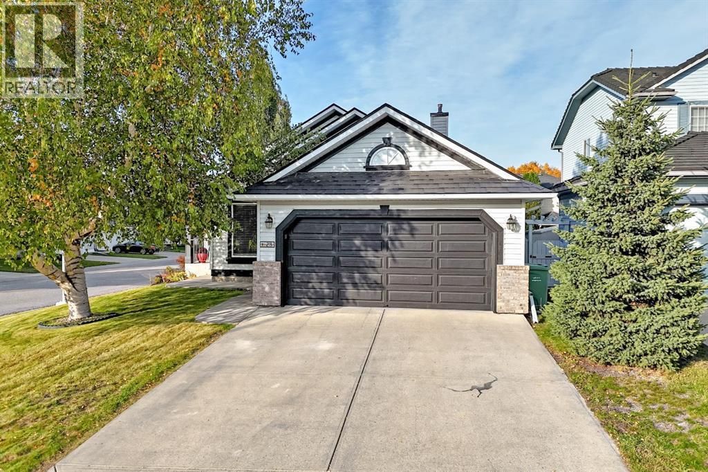 28 Douglasview Rise Se, Calgary