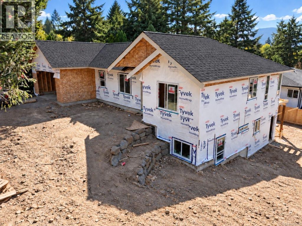 5687 Big Bear Ridge, Nanaimo