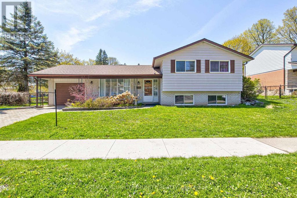557 Glen Manor Boulevard, Waterloo
