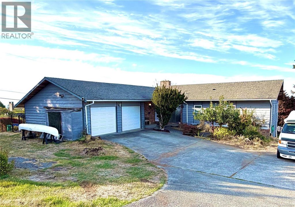 5400 Entwhistle Dr, Nanaimo