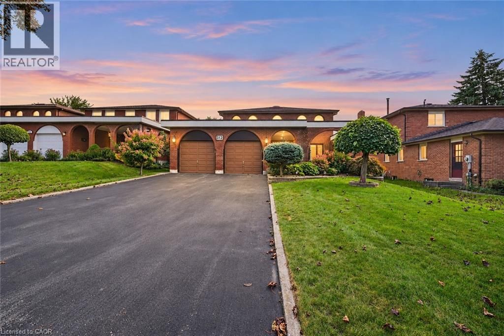 312 Huntingwood Drive, Oshawa