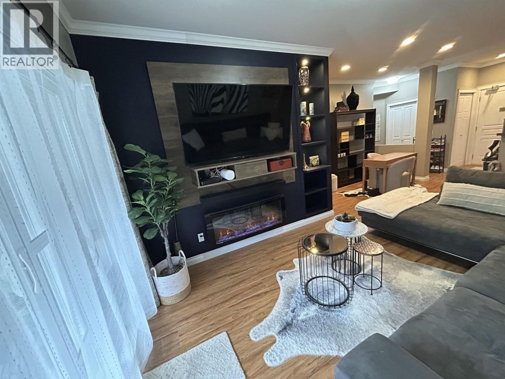 305 12090 227th Street, Maple Ridge