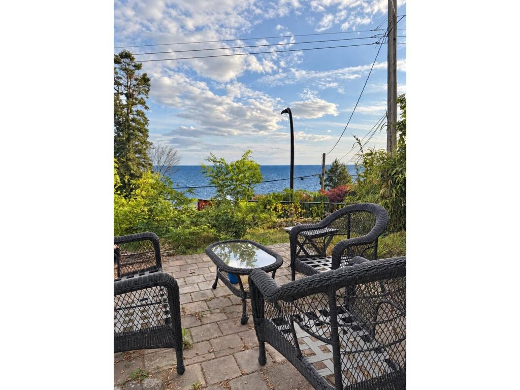 14xxx Marine Drive, White Rock