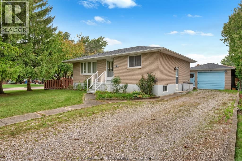524 Dora Drive, Wallaceburg