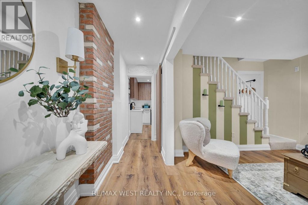 259 Sixth Street, Toronto (new Toronto)