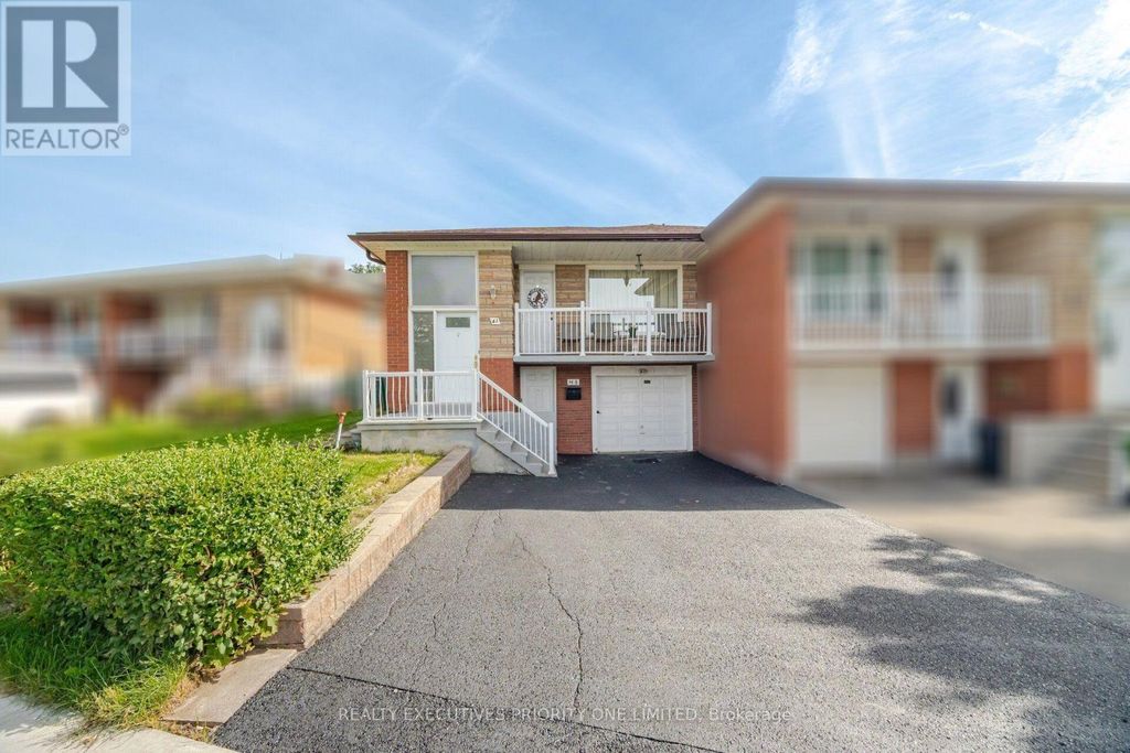 43 Elana Drive, Toronto (glenfield-Jane Heights)
