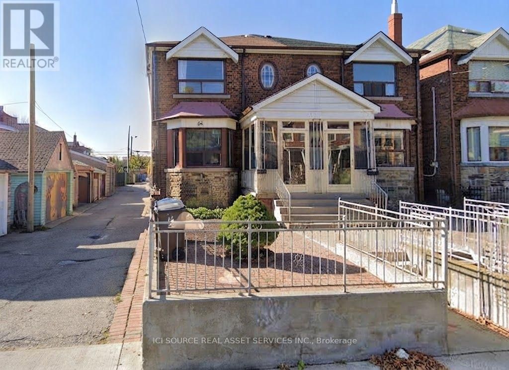 2 - 54 Markham Street, Toronto (trinity-Bellwoods)