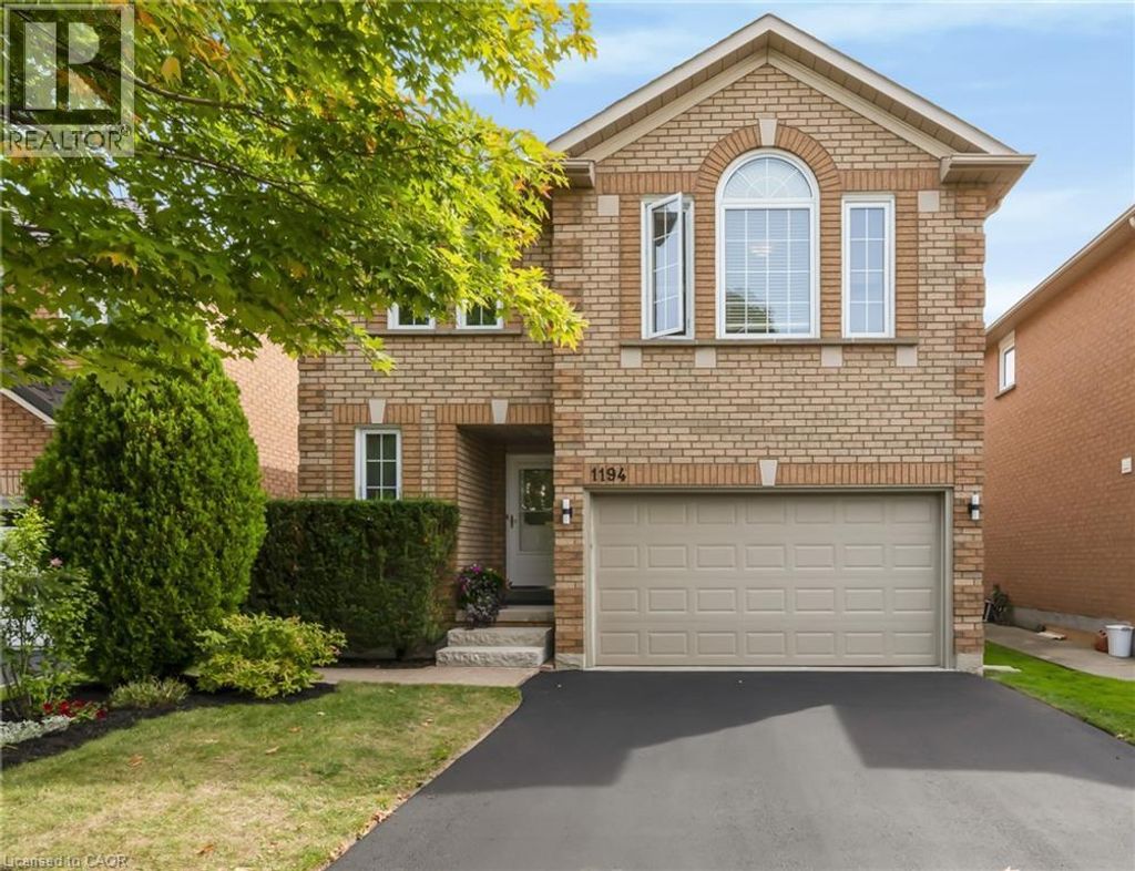 1194 Old Oak Drive, Oakville