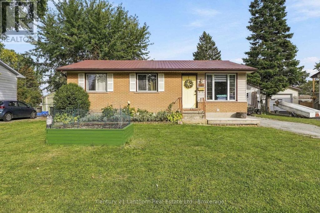 706 Willis Street, Kingston (south Of Taylor-Kidd Blvd)