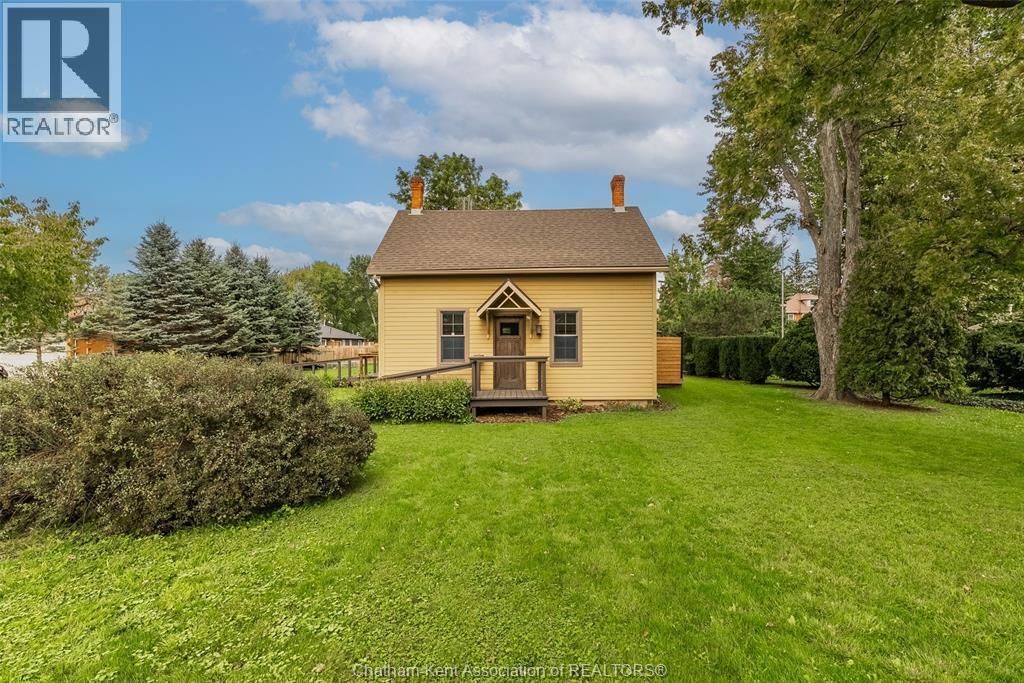 7137 Creek Line West, Pain Court