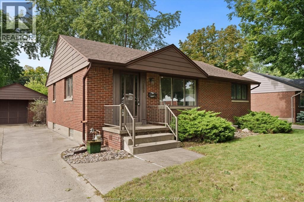 3189 Mckay, Windsor