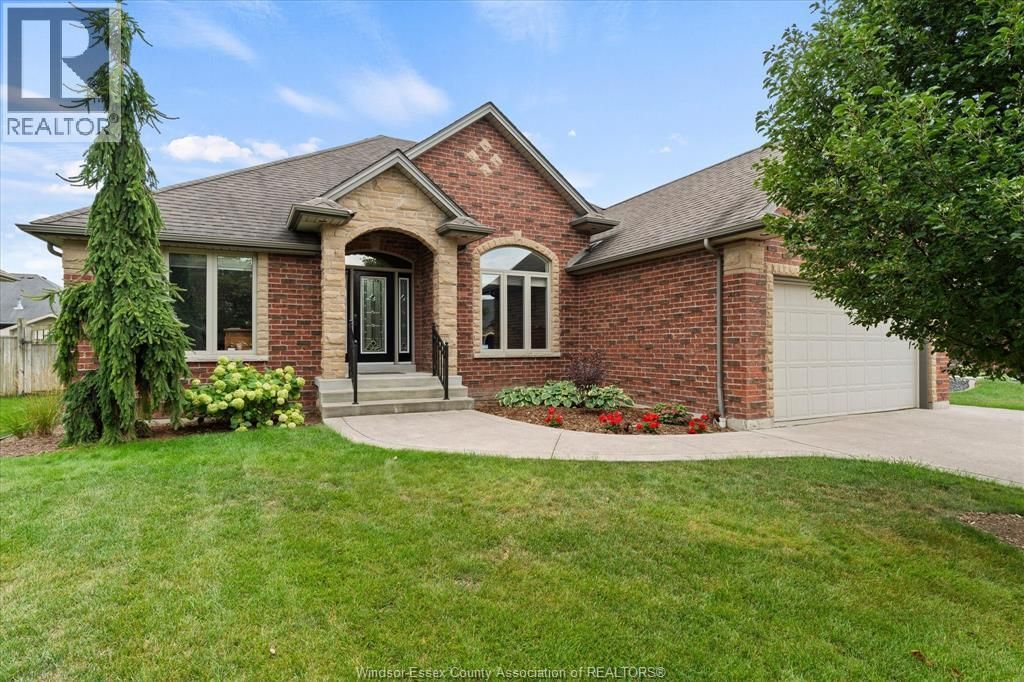 1031 Huntington Boulevard, Lakeshore