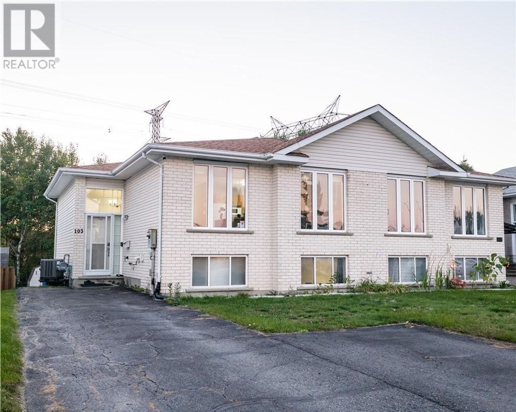 103 Cedar Green Drive, Garson