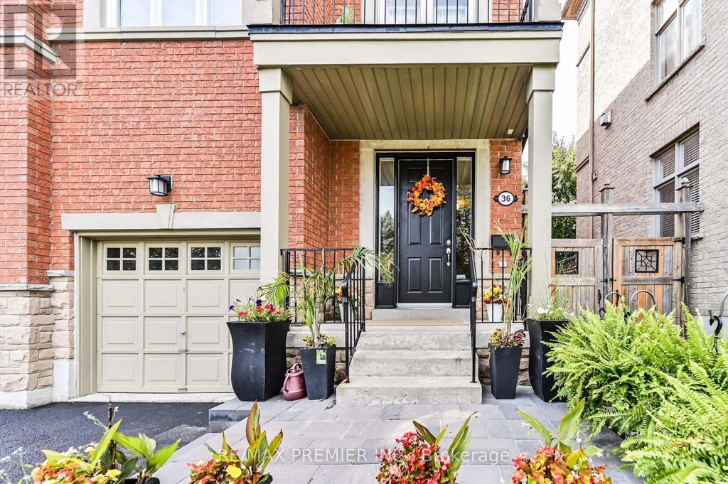 36 Helen Street, Vaughan (east Woodbridge)
