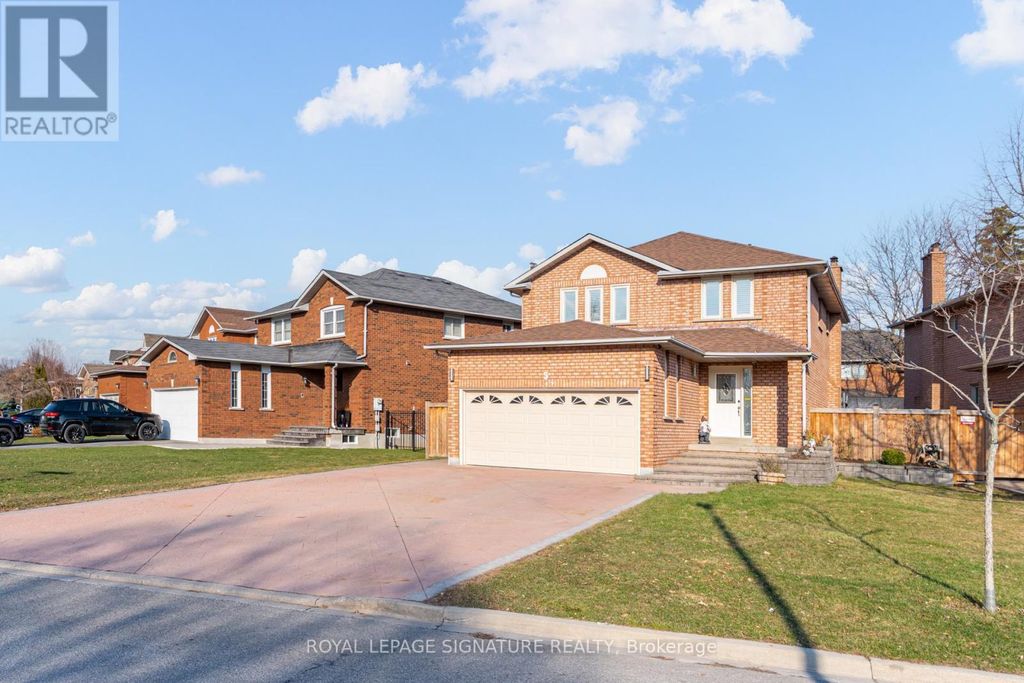 5 Longhouse Street, Vaughan (east Woodbridge)