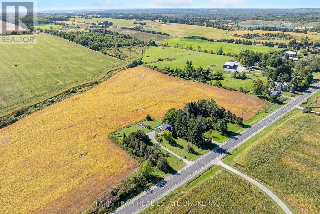 1346 Penetanguishene Road, Springwater